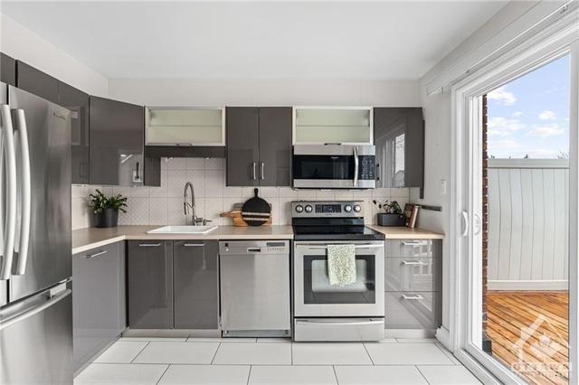52 Buckingham Private, Townhouse with 3 bedrooms, 3 bathrooms and 2 parking in Ottawa ON | Image 16