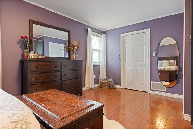 81 East 24th Street, House detached with 4 bedrooms, 2 bathrooms and 5 parking in Hamilton ON | Image 14