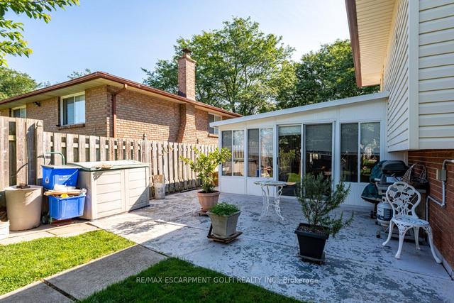5061 University Ave, House detached with 3 bedrooms, 2 bathrooms and 5 parking in Niagara Falls ON | Image 32