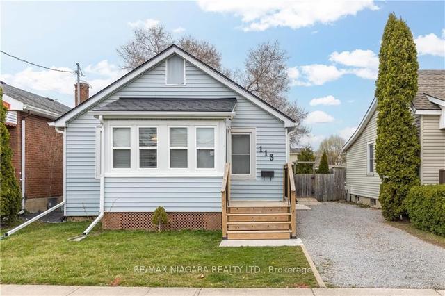 113 Chetwood St, House detached with 2 bedrooms, 1 bathrooms and 2 parking in St. Catharines ON | Image 1