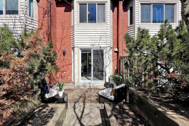 526 - 895 Maple Ave, Townhouse with 2 bedrooms, 2 bathrooms and 2 parking in Burlington ON | Image 29
