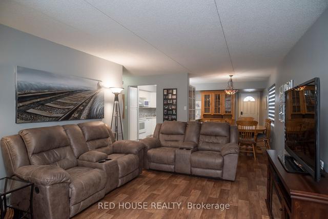 1 - 1518 Victoria Ave E, Townhouse with 2 bedrooms, 1 bathrooms and 2 parking in Thunder Bay ON | Image 6