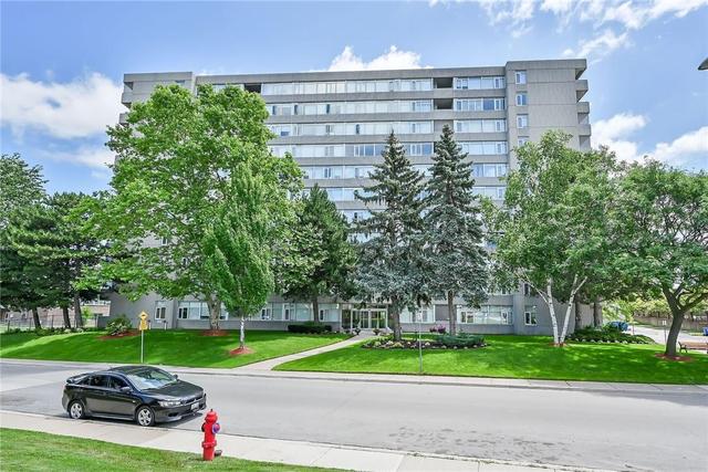 701 - 30 Harrisford Street, Condo with 3 bedrooms, 2 bathrooms and 1 parking in Hamilton ON | Image 1
