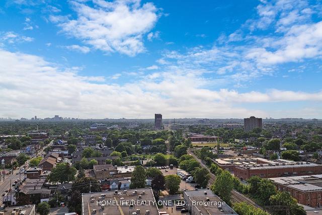 2004 - 1420 Dupont St, Condo with 2 bedrooms, 2 bathrooms and 1 parking in Toronto ON | Image 17