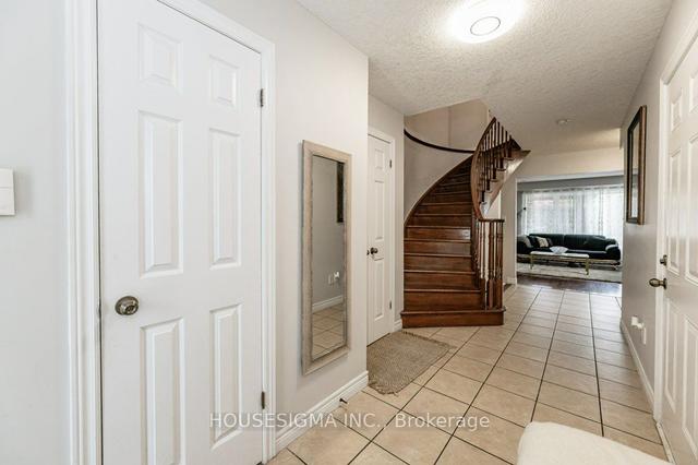 254 Springvalley Cres, House detached with 4 bedrooms, 4 bathrooms and 6 parking in Hamilton ON | Image 27