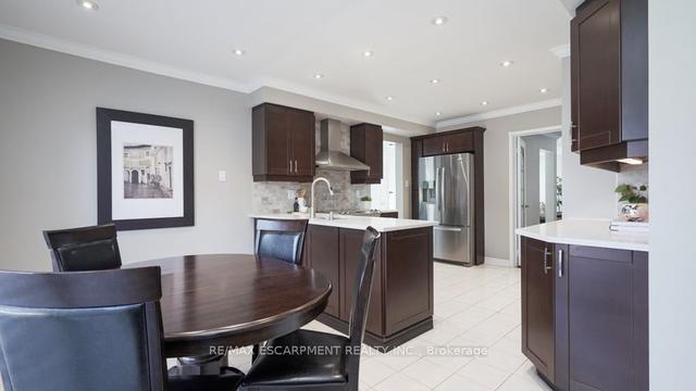 3432 Nutcracker Dr, House detached with 4 bedrooms, 3 bathrooms and 6 parking in Mississauga ON | Image 19