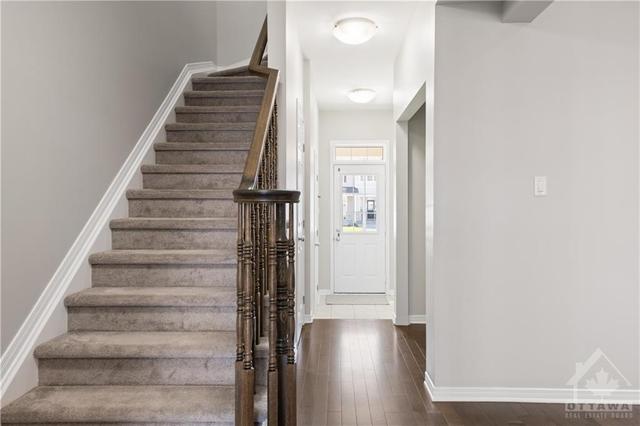 577 Barrick Hill Road, Townhouse with 3 bedrooms, 3 bathrooms and 3 parking in Ottawa ON | Image 14