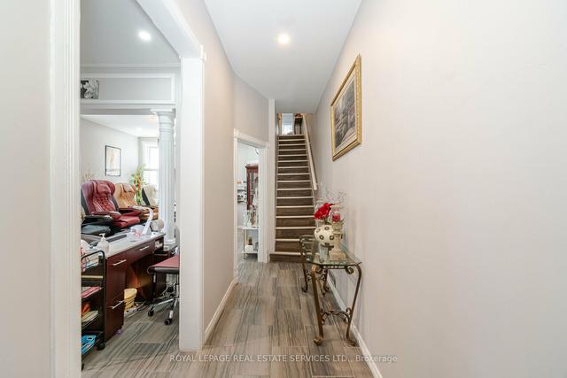 123 Market St, House semidetached with 5 bedrooms, 3 bathrooms and 1 parking in Hamilton ON | Image 39