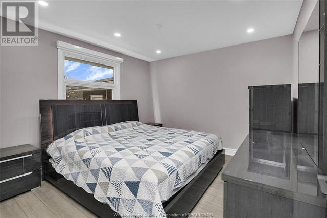 10285 Pulbrook, House detached with 5 bedrooms, 2 bathrooms and null parking in Windsor ON | Image 17
