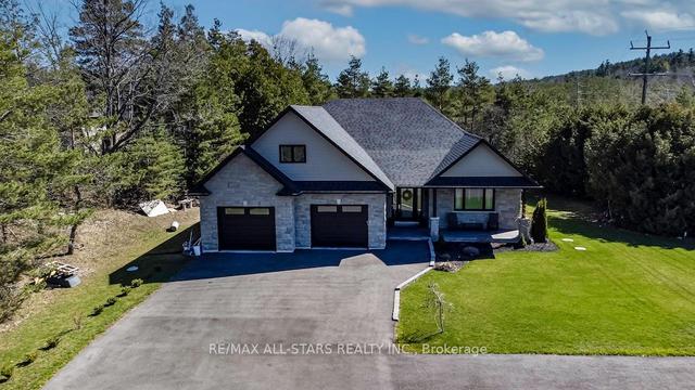 897 Bethany Hills Rd, House detached with 3 bedrooms, 3 bathrooms and 10 parking in Kawartha Lakes ON | Image 1