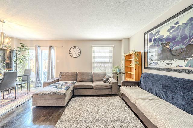 62 - 1610 Crawforth St, Townhouse with 3 bedrooms, 2 bathrooms and 2 parking in Whitby ON | Image 2