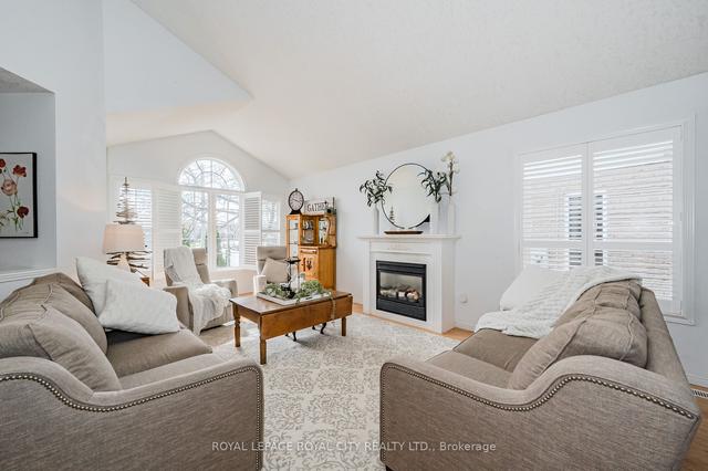 17 Milson Cres, House detached with 1 bedrooms, 3 bathrooms and 3 parking in Guelph ON | Image 36