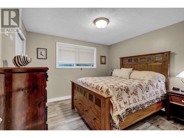 7670 Loyola Drive, House detached with 3 bedrooms, 2 bathrooms and null parking in Prince George BC | Image 15