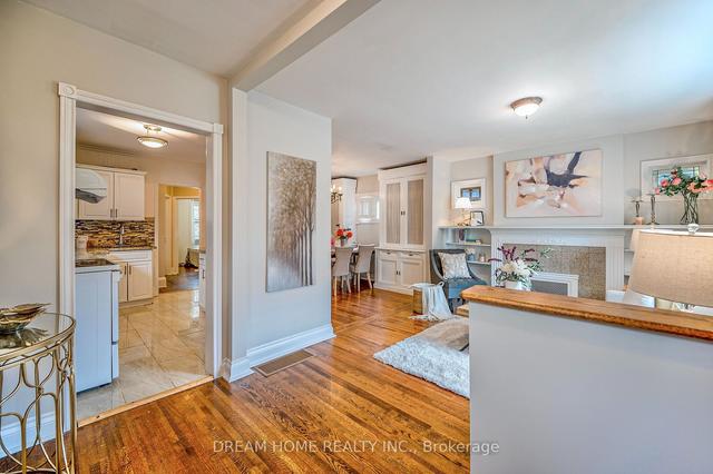 182 Lawrence Ave W, House detached with 2 bedrooms, 2 bathrooms and 1 parking in Toronto ON | Image 30