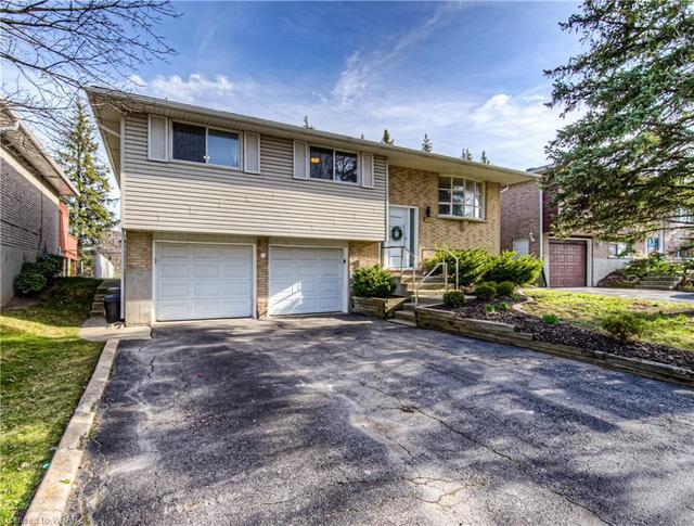 213 Northlake Drive, House detached with 3 bedrooms, 2 bathrooms and 4 parking in Waterloo ON | Image 1