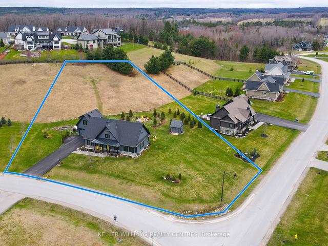 2 Thoroughbred Dr, House detached with 3 bedrooms, 3 bathrooms and 12 parking in Oro Medonte ON | Image 24