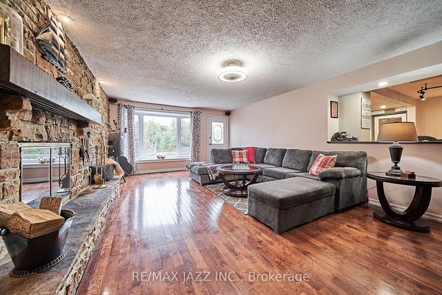 4038 Courtice Rd, House detached with 2 bedrooms, 3 bathrooms and 12 parking in Clarington ON | Image 20