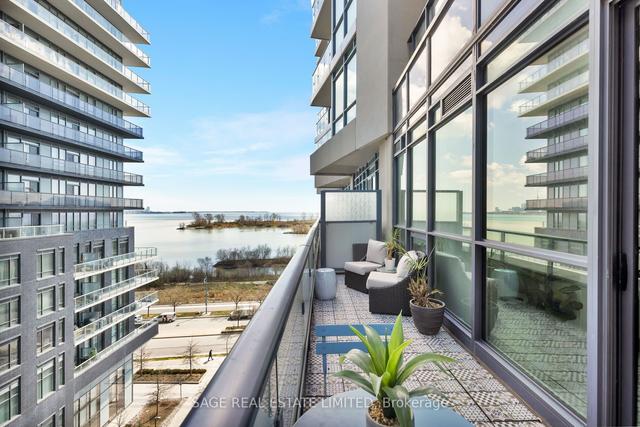 716 - 59 Annie Craig Dr, Condo with 2 bedrooms, 2 bathrooms and 1 parking in Toronto ON | Image 2