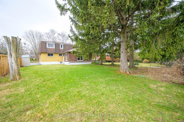 521 Dynes Rd, House detached with 5 bedrooms, 3 bathrooms and 3 parking in Burlington ON | Image 22