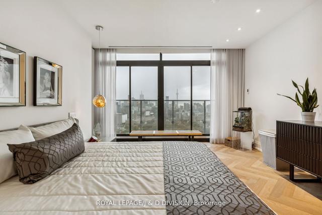 3402 - 200 Cumberland St, Condo with 2 bedrooms, 3 bathrooms and 3 parking in Toronto ON | Image 19