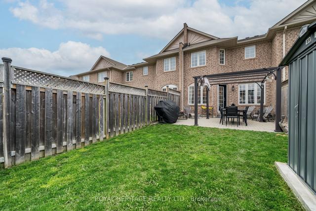 128 Angier Cres, House attached with 3 bedrooms, 3 bathrooms and 3 parking in Ajax ON | Image 33