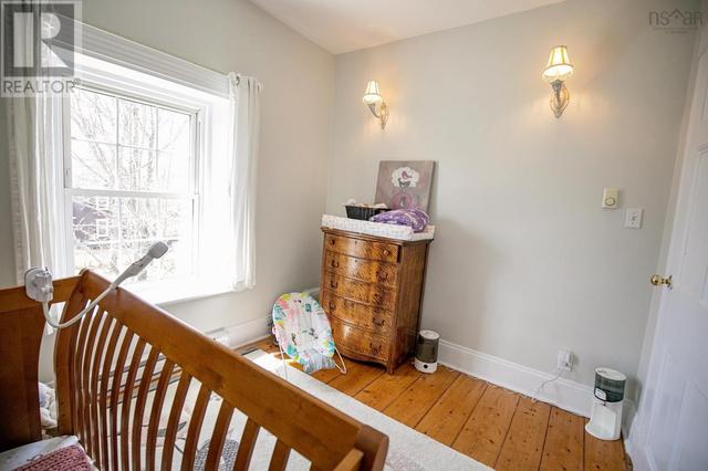 233 Victoria Street E, House detached with 4 bedrooms, 1 bathrooms and null parking in Amherst NS | Image 39