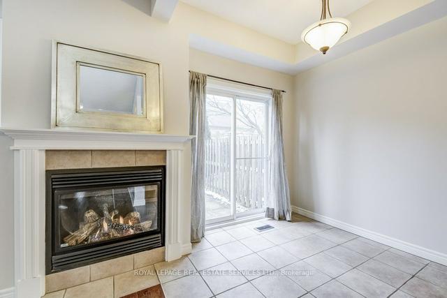 3 - 232 Stonehenge Rd, Townhouse with 3 bedrooms, 3 bathrooms and 3 parking in Hamilton ON | Image 5