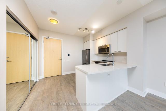 1409 - 30 Roehampton Ave S, Condo with 1 bedrooms, 1 bathrooms and 0 parking in Toronto ON | Image 12