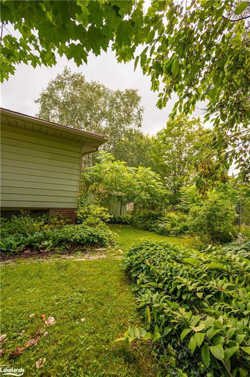 25 Forest View Drive, House detached with 3 bedrooms, 2 bathrooms and 5 parking in Huntsville ON | Image 18