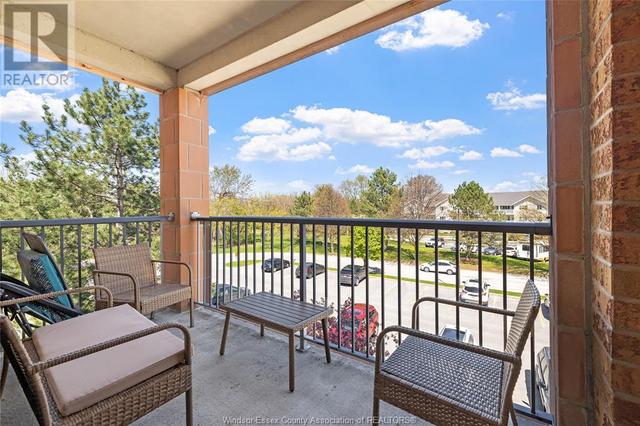 302 - 3795 Southwinds, Condo with 2 bedrooms, 1 bathrooms and null parking in Windsor ON | Image 5