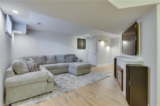 2630 Bateman Tr, House detached with 3 bedrooms, 4 bathrooms and 4 parking in London ON | Image 30