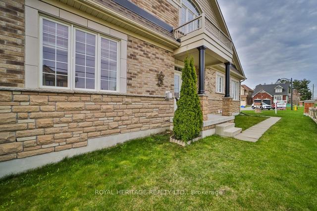 39 David Baker Crt, House detached with 2 bedrooms, 4 bathrooms and 6 parking in Clarington ON | Image 34