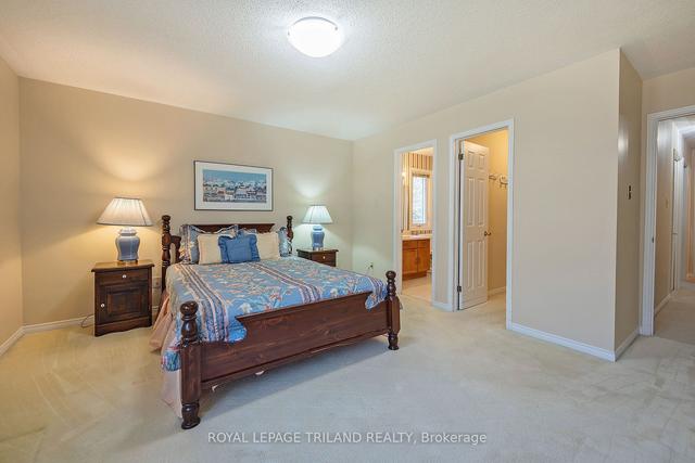 36 - 14 Doon Dr, Townhouse with 3 bedrooms, 2 bathrooms and 4 parking in London ON | Image 9