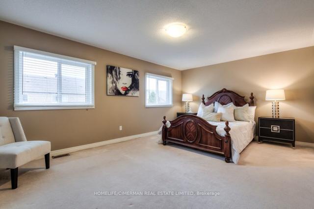 12 Cedarcrest Cres, House attached with 3 bedrooms, 3 bathrooms and 3 parking in Richmond Hill ON | Image 16