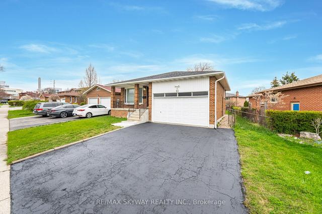 13 Panorama Cres, House detached with 3 bedrooms, 3 bathrooms and 6 parking in Brampton ON | Image 23