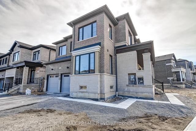 56 Armilia Pl, House detached with 4 bedrooms, 4 bathrooms and 4 parking in Whitby ON | Image 34