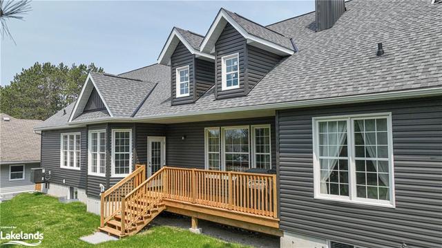 961 Muskoka Beach Road, House detached with 3 bedrooms, 2 bathrooms and 4 parking in Gravenhurst ON | Image 6