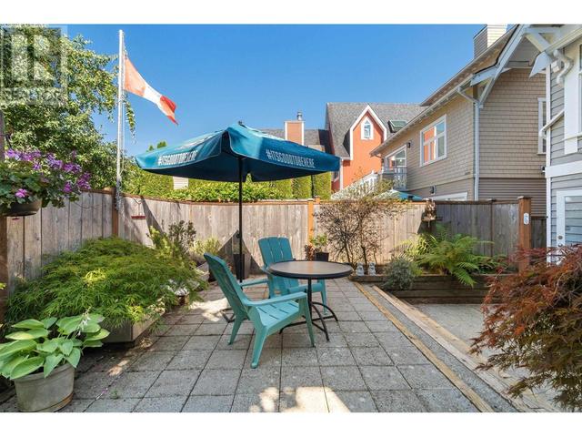 3545 W 8th Avenue, House detached with 2 bedrooms, 3 bathrooms and 1 parking in Vancouver BC | Image 32
