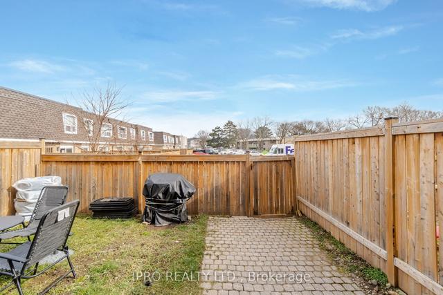 a - 766 Walter St, Townhouse with 3 bedrooms, 2 bathrooms and 1 parking in Cambridge ON | Image 26
