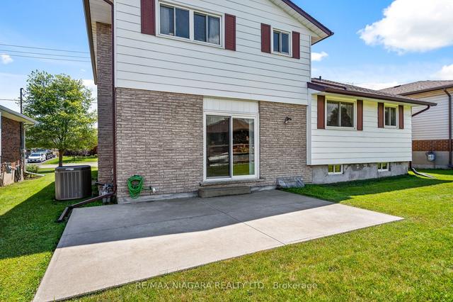 337 Barrick Rd, House detached with 3 bedrooms, 2 bathrooms and 4 parking in Port Colborne ON | Image 24