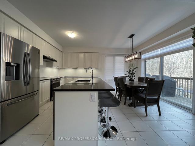 165 Cactus Cres, House detached with 3 bedrooms, 3 bathrooms and 6 parking in Hamilton ON | Image 6