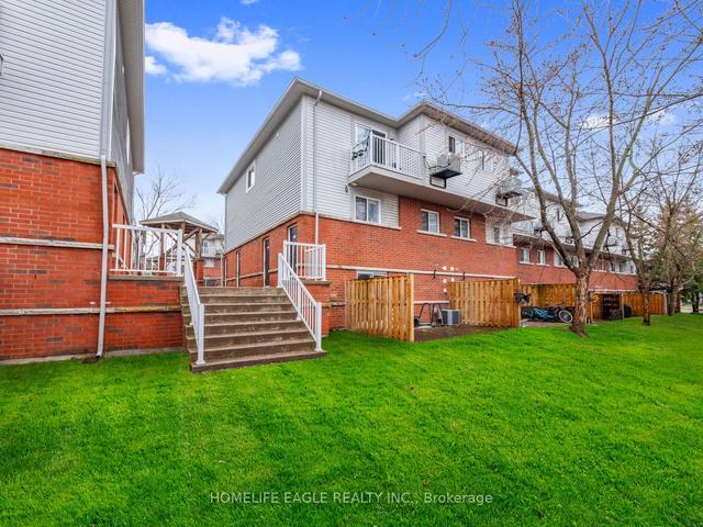 13 - 235 Ferndale Dr S, Townhouse with 3 bedrooms, 2 bathrooms and 2 parking in Barrie ON | Image 5