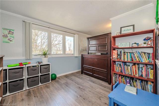 115 Imperial Road N, House detached with 3 bedrooms, 2 bathrooms and 4 parking in Guelph ON | Image 14
