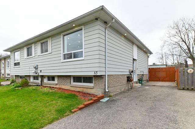 65 Roman Cres, House semidetached with 2 bedrooms, 3 bathrooms and 3 parking in Brantford ON | Image 1
