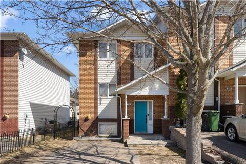 231 Willoughby Crescent, Townhouse with 2 bedrooms, 2 bathrooms and 3 parking in Pembroke ON | Card Image