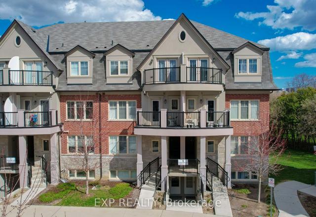 11 - 9 Eaton Park Lane, Townhouse with 2 bedrooms, 2 bathrooms and 1 parking in Toronto ON | Image 1