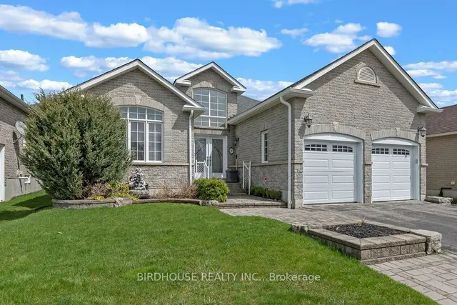 32 Gunsolus Rd, House detached with 3 bedrooms, 3 bathrooms and 7 parking in Kawartha Lakes ON | Image 1