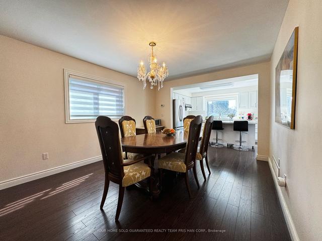 339 Manhattan Dr, House detached with 4 bedrooms, 4 bathrooms and 5 parking in Markham ON | Image 3