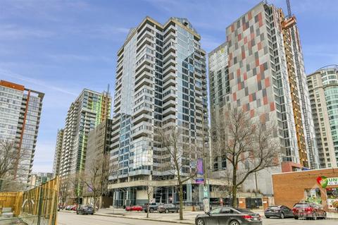 402 - 160 George Street, Condo with 2 bedrooms, 2 bathrooms and 1 parking in Ottawa ON | Card Image