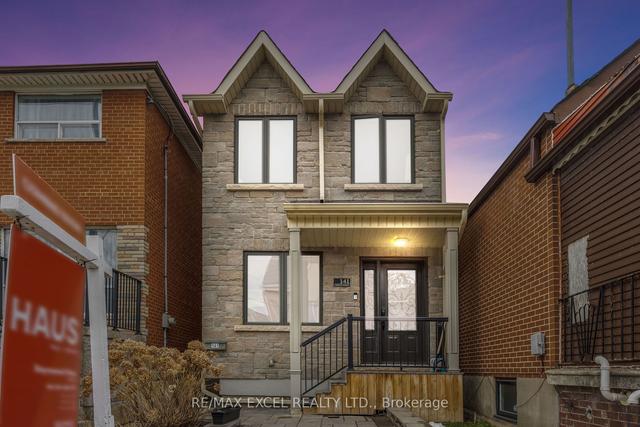 141 Christie St, House detached with 3 bedrooms, 6 bathrooms and 1 parking in Toronto ON | Image 12
